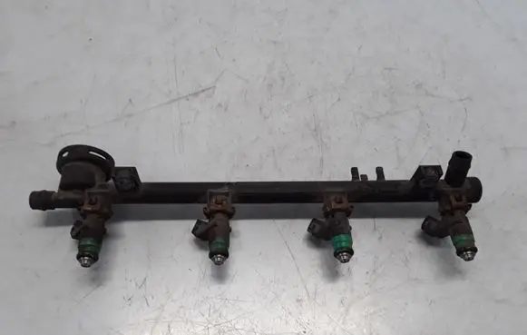 Renault Scenic II - Grand scenic II Fuel main line pipe