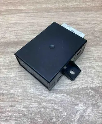 BMW 7 E38 Steering rack control module 8352494 55892110