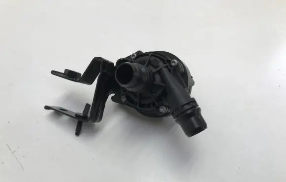 Opel Mokka B Electric auxiliary coolant/water pump 9833874480