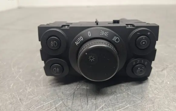 Opel Astra H Light switch 13100124