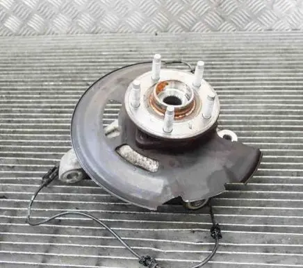 Opel Astra K Front wheel hub 13580304 557804735