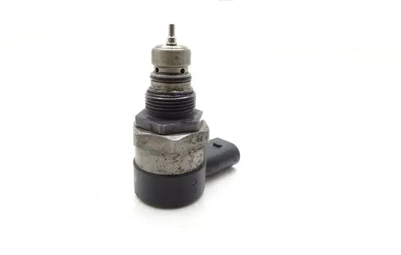 Mercedes-Benz S W221 Fuel pressure sensor A6420700146
