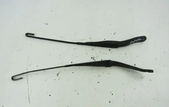 Dacia Logan Pick-Up Front wiper blade arm 