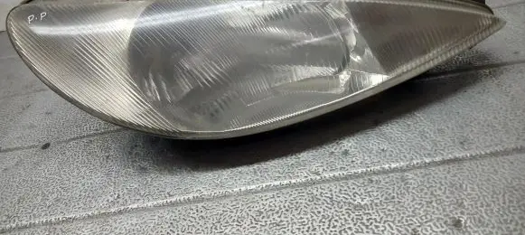 Peugeot 206 Front reflector 