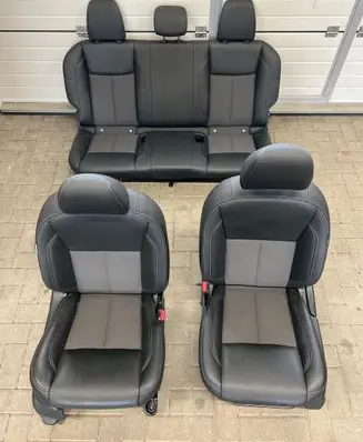 Nissan Navara D23 Seat set 