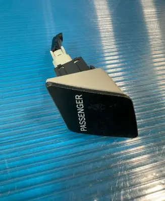 Toyota Yaris Passenger airbag on/off switch 839300D010
