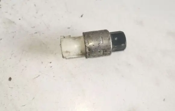 Ford Mondeo Mk III Air conditioning (A/C) pressure sensor 95BW19E561AA