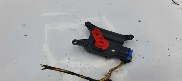 Seat Leon (1M) Air flap motor/actuator 1J2907511