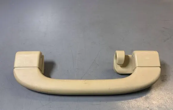 BMW 5 E39 Rear interior roof grab handle 8235578