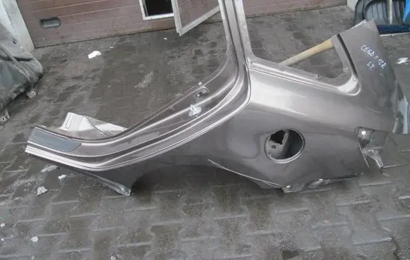 KIA Ceed Side car body part CEEDIISWBLOTNIKLT