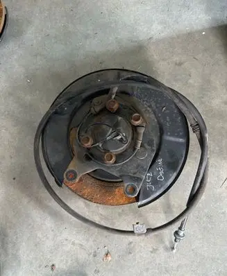 Nissan Juke I F15 Rear wheel hub
