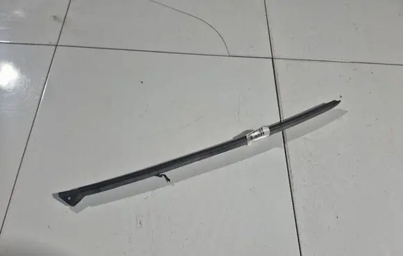 Chrysler 300 - 300C Other exterior part 04805889AC