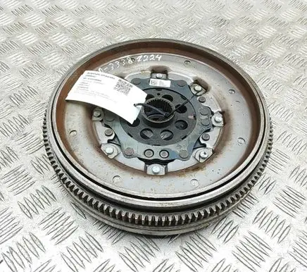 Volkswagen Tiguan Flywheel 05L105266K