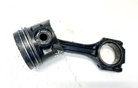 Volkswagen PASSAT B4 Piston with connecting rod