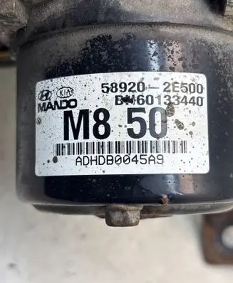 Hyundai Tucson JM ABS Pump 589202E500 342GAL201955226 5WY7610B