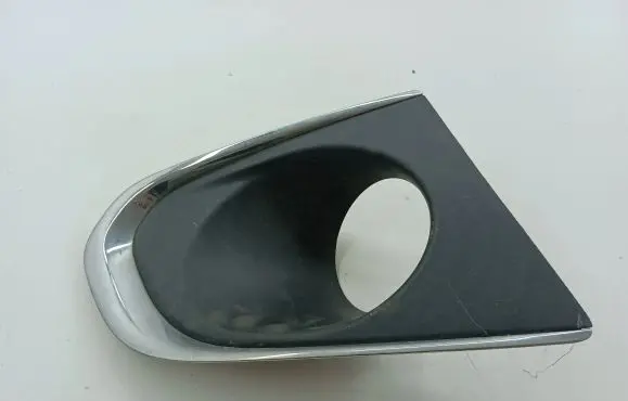 Chevrolet Trax Front fog light trim/grill 95015922