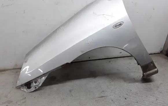 Suzuki Liana Fender