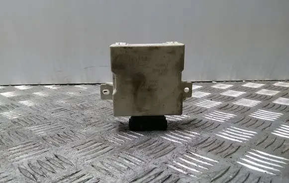 Toyota Avensis T250 Window wiper relay 8594005050