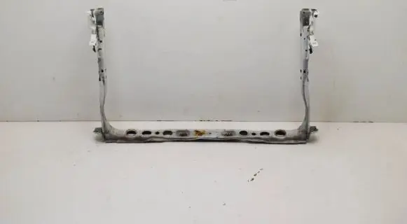 Toyota Prius (XW30) Bottom radiator support slam panel 