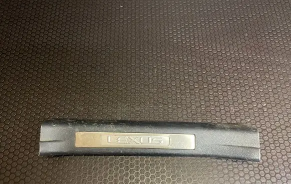 Lexus RX 330 - 350 - 400H Rear sill trim cover 6794048020 4802167918 6794068011
