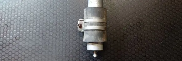 BMW 5 E39 Fuel injection high pressure pump 01T228 72821700 16146751