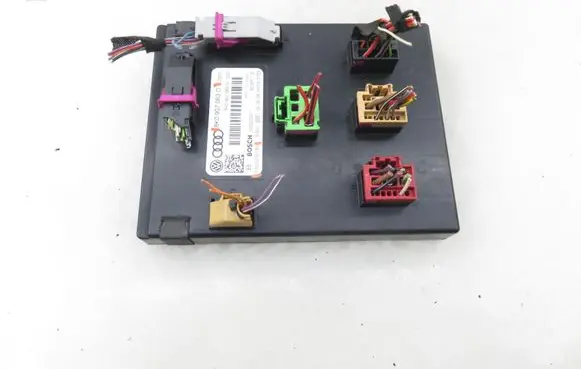 Audi A4 S4 B8 8K Central body control module F005V00749 8K0907063D