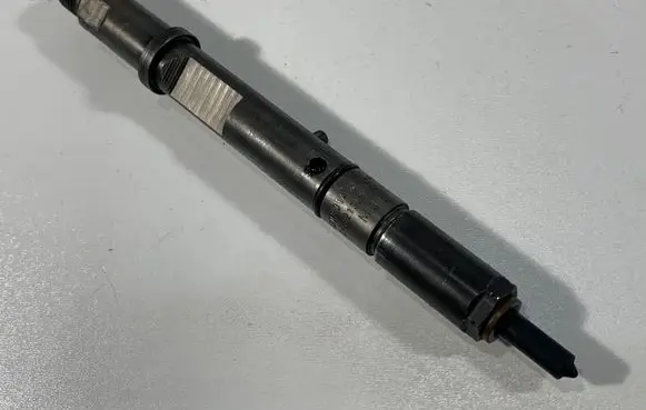 Audi A6 S6 C5 4B Fuel injector 059130201A 0432133825