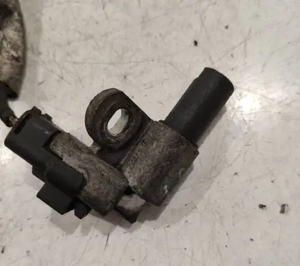 Camshaft position sensor