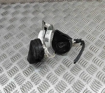 Peugeot 5008 II Horn signal 9815870780