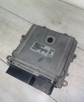 Volvo V70 Engine control unit/module 30729826A 0281012103 1039S1066