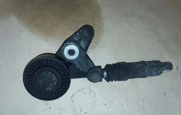 Audi A6 S6 C6 4F Generator/alternator belt tensioner 059145201F F23568906