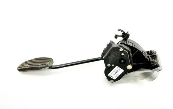 Volvo XC90 Accelerator throttle pedal 30683519