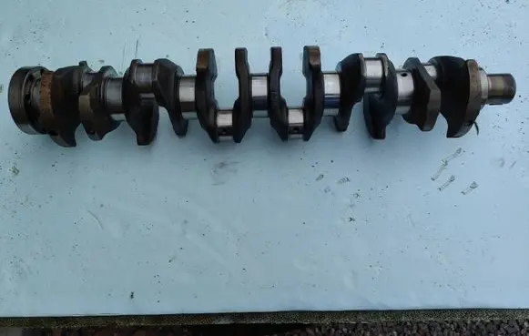 BMW 5 E60 E61 Crankshaft 7790913