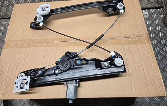 BMW X2 F39 Front door window regulator with motor 7420392