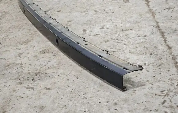BMW 7 E38 Rear bumper trim bar molding 51128125413