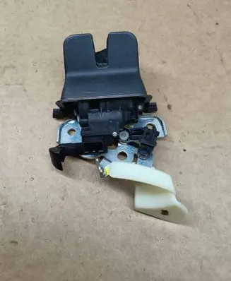 Volkswagen PASSAT B7 USA Tailgate/trunk/boot lock/catch/latch 561827505 561827520A