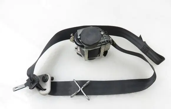 Peugeot 207 Front seatbelt 