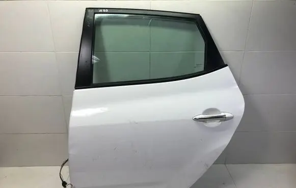 Hyundai ix20 Rear door