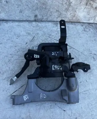 Toyota RAV 4 (XA50) Engine mount bracket M5100735