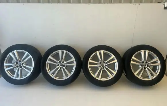 Audi Q7 4M R20 alloy rim 4M0601025G