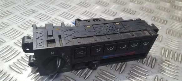 Nissan Primera Climate control unit d9908976902 d99089769-02