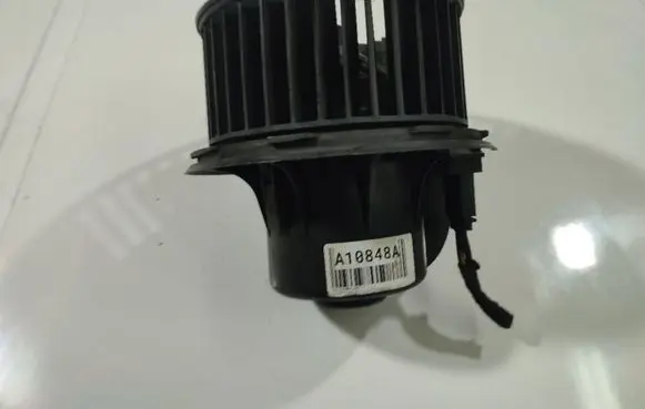 Seat Alhambra (Mk1) Heater fan/blower 7M1819021