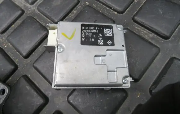 Renault Captur II Windshield/windscreen camera 284628692R