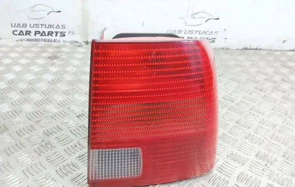 Volkswagen PASSAT B5 Rear/tail lights 3B5945096F