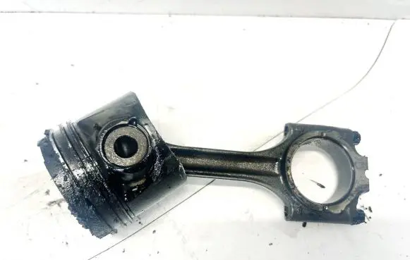 Volvo S60 Piston with connecting rod