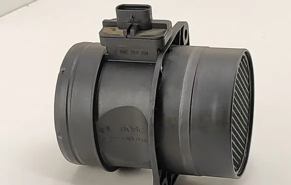 Volkswagen Golf VII Mass air flow meter 03L906461A 309983092 0281002956