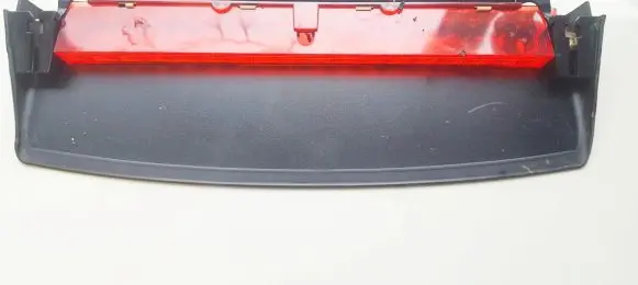 Third/center stoplight