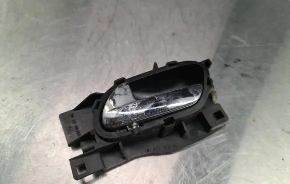 Peugeot 407 Front door interior handle 10018 7386 100187386