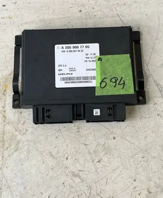 Mercedes-Benz C W205 Gearbox control unit/module A2059007705 28423882 A0009016402