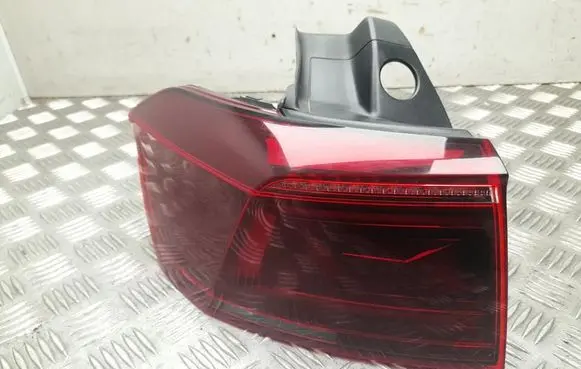 Volkswagen PASSAT B8 Rear/tail lights 3G9945207P